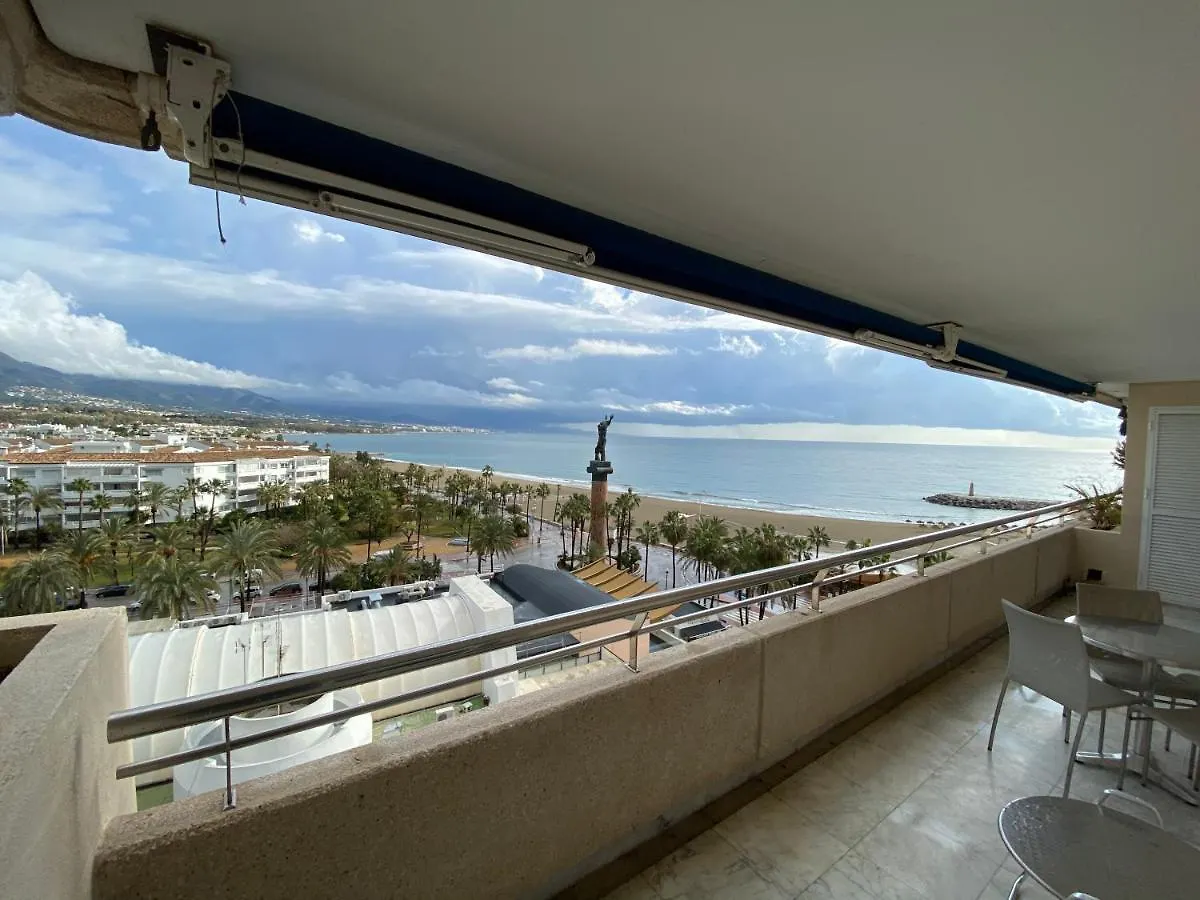 Marina Banus Apartment - Frontline Beach Suite - Puerto Banus Marbella