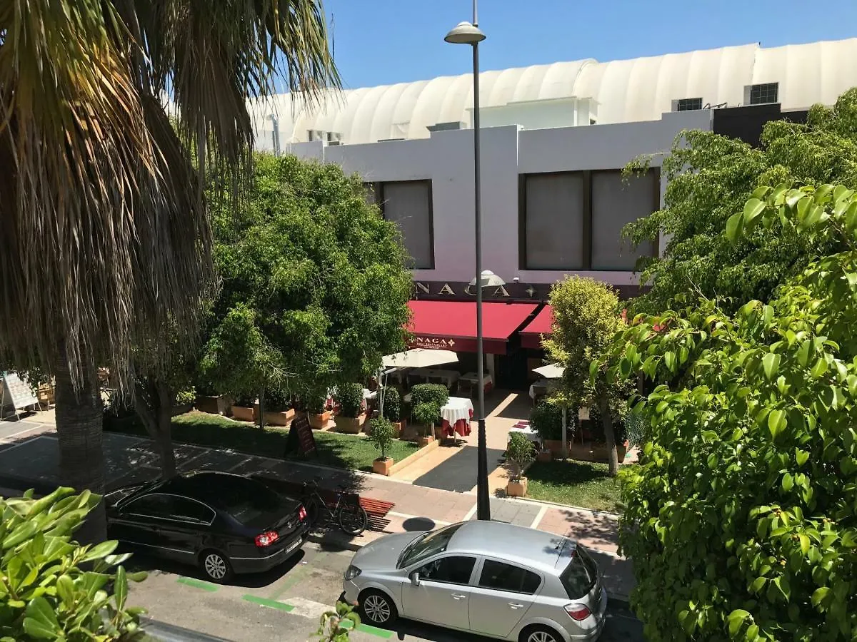 Marina Banus Apartment - Frontline Beach Suite - Puerto Banus Marbella Spain