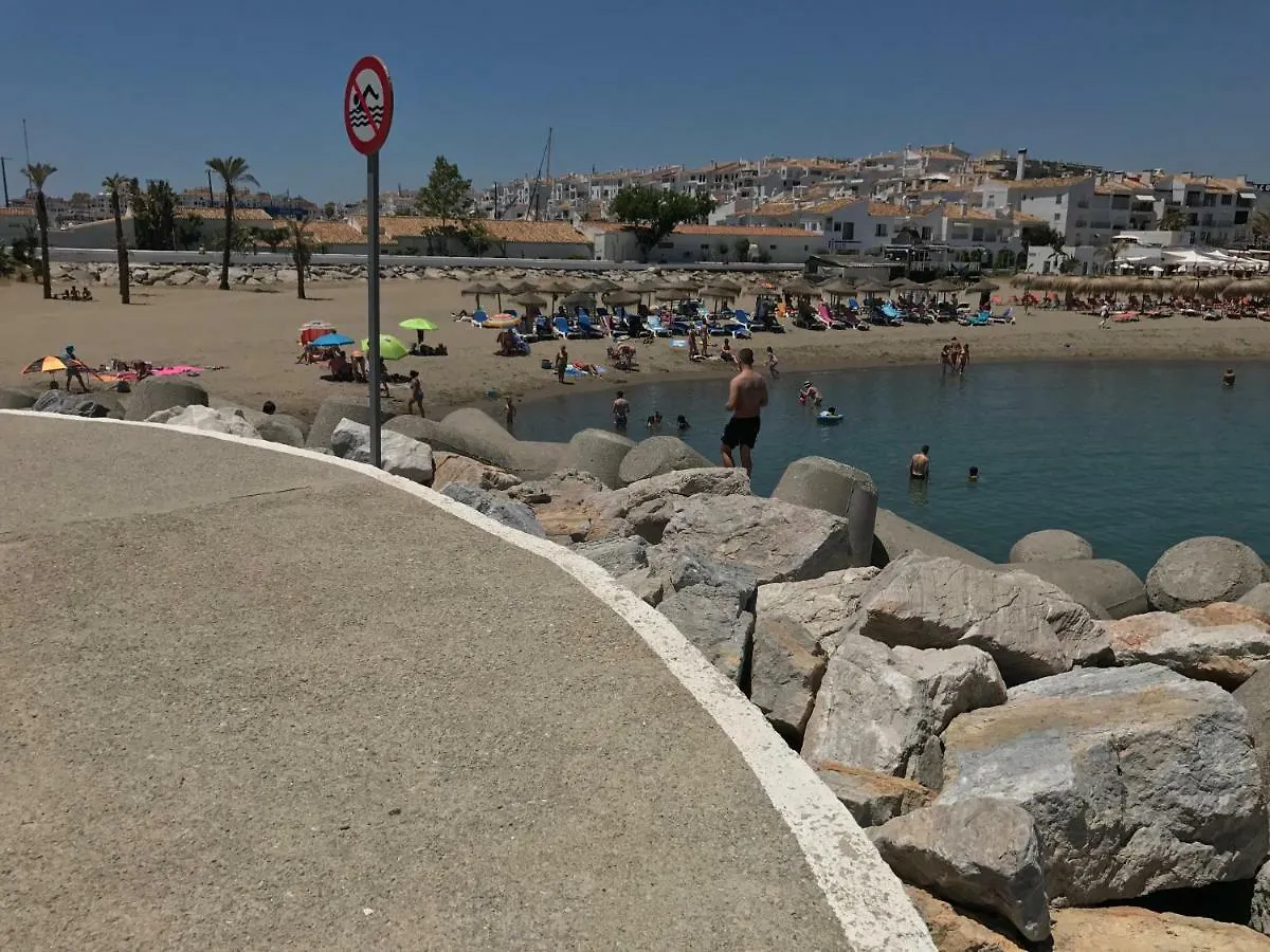 Marina Banus Apartment - Frontline Beach Suite - Puerto Banus Marbella