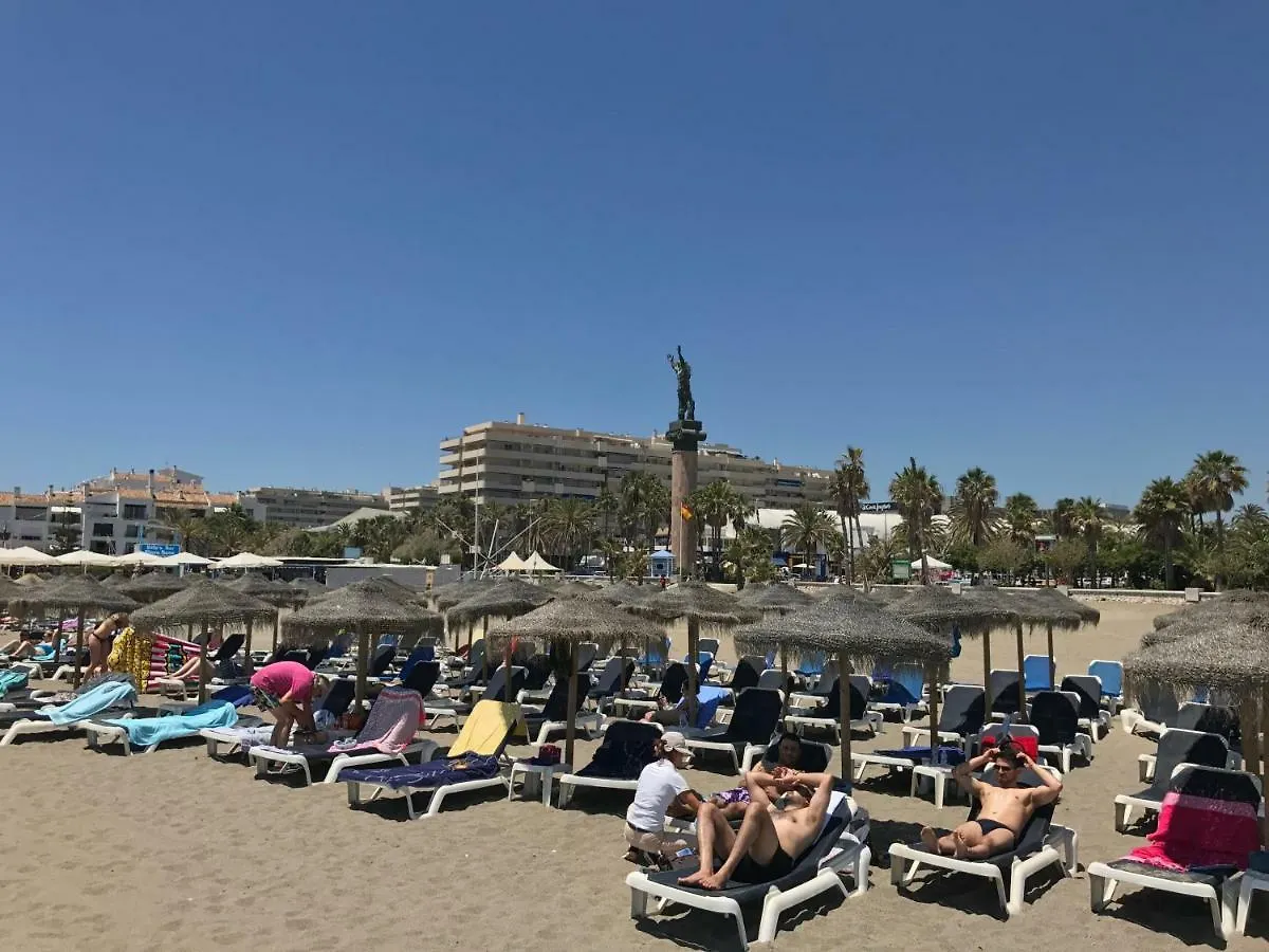 Marina Banus Apartment - Frontline Beach Suite - Puerto Banus Marbella