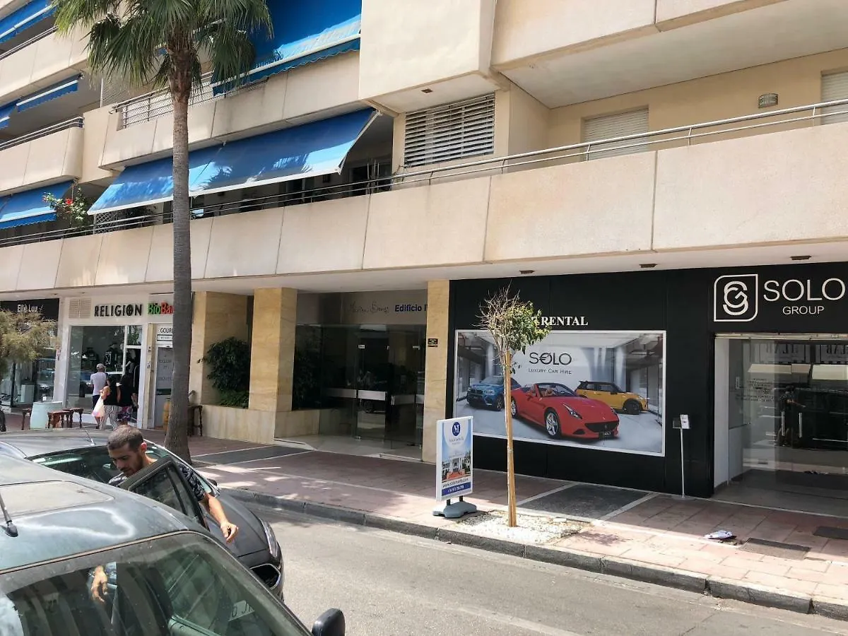 Marina Banus Apartment - Frontline Beach Suite - Puerto Banus Marbella